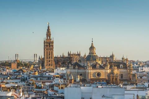 Au départ de Malaga : excursion d'une journée à Séville avec billets pour la cathédrale et la Giralda