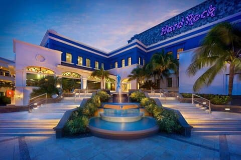 Privater Shuttle: Flughafen Cancun und Hard Rock Hotel Riviera Maya