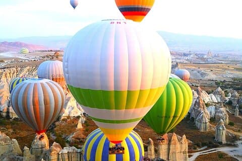 Cappadocia Luftballongflygning / Över Goreme & FairyChimneys