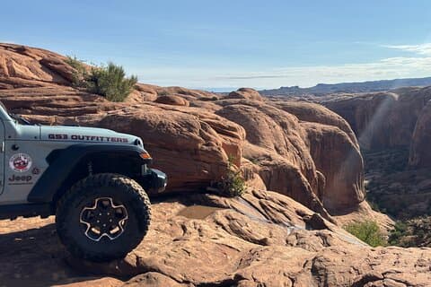 Heldags privat 4x4 guidad jeepupplevelse i Moab