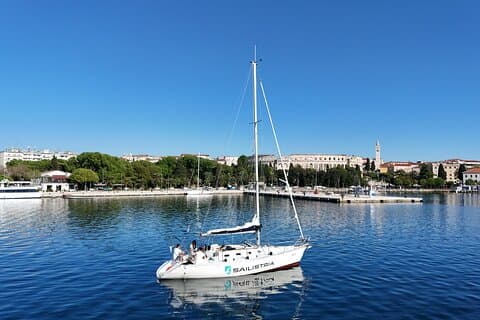 Pula Private Sailing Tour: 4-Hour Customizable Sail, Snorkel, SUP