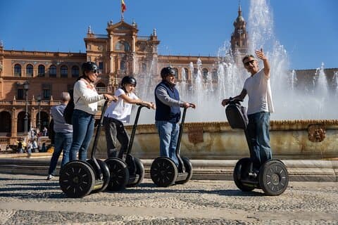 Stadstour door Sevilla Panoramische Segwaytour van 1 uur