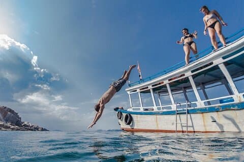 From Mui Ne/Phan Thiet: Vinh Hy Bay Snorkeling, Hidden Waterfall