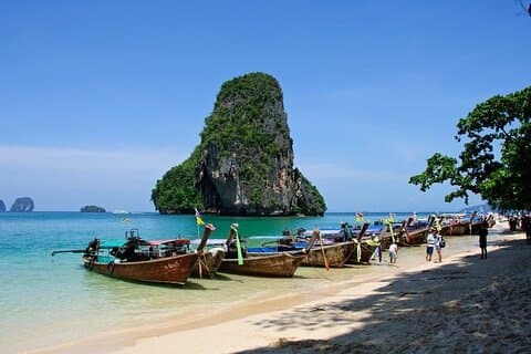 Krabi Tour: 4 Islands Day Tour med motorbåt/longtailbåt