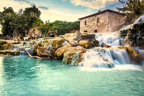 E-Bike Tour fortresses and mountains near the Free Baths of Saturnia