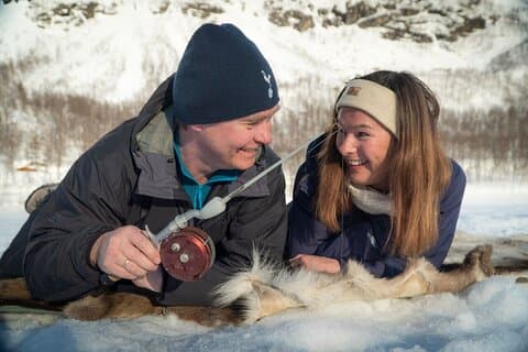 Sjursnes Arctic Ice Fishing Adventure fra Tromsø