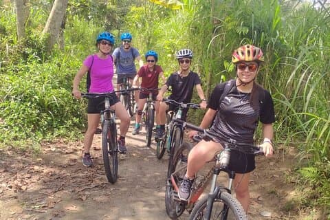 Ubud Wunderschöne Halbtages Downhill-Radtour mit Mittagessen