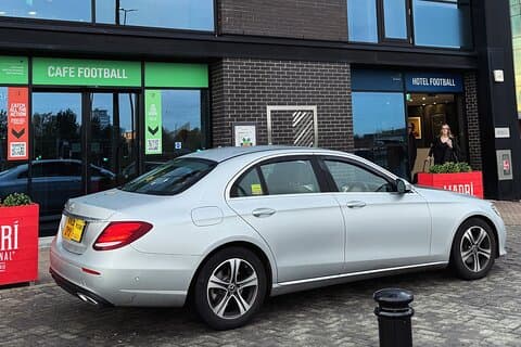 Manchester to Cheshire Oaks Taxi Tour Day Trip
