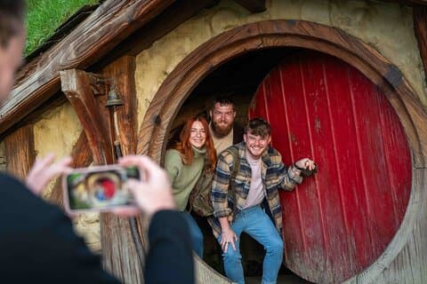 Hobbiton & Rotorua Small Group Tour fra Auckland