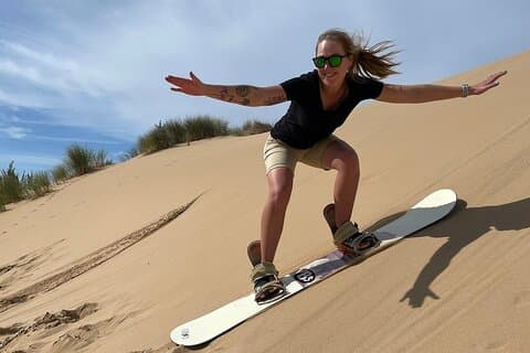 Ervaar Sandboarding Rush met een ongelooflijk uitzicht op grotten - Agadir
