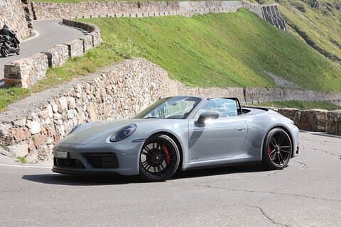 6-Day Drive 9 Swiss Passes, Glacier Express Route +Stelvio, Italy