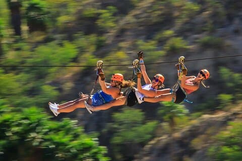 Ziplines Adventure De bedste Ziplines Across the Canyons