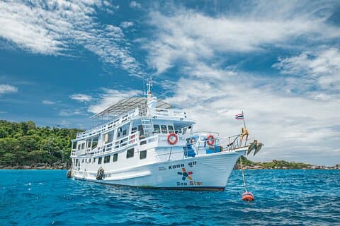 Liveaboard Snorkeling Similan 2 Days 1 Night from Khao Lak