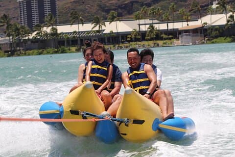 Paseo combinado en banana boat y tubo con parachoques en Hawái