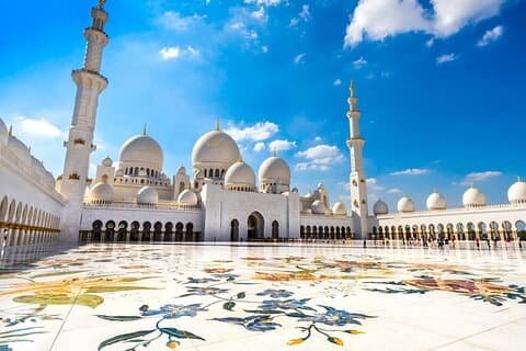 Abu Dhabi Half Day Sightseeing Tour with Transport