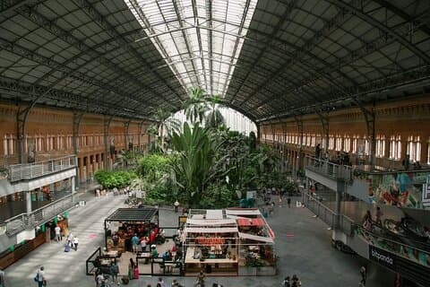 Transporte privado para a Estação Atocha com embarque no hotel
