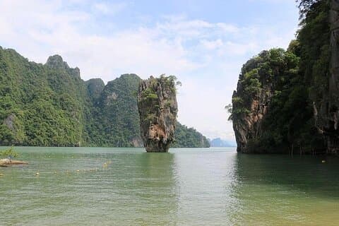 Phang Nga Bay James Bond Island med Longtail Boat från Khao Lak