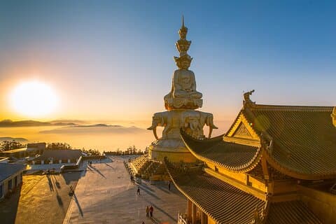 Tweedaagse tour van Chengdu naar Leshan Giant Buddha en Mount Emei
