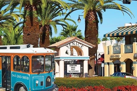 Excursão turística de bonde pela cidade de Veneza