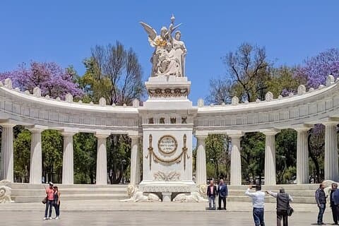 Ein Morgen in CDMX VIP + Tacos + heiße Getränke.