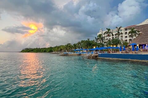 Money Bar Day Pass met snorkel & Mexicaanse lunch