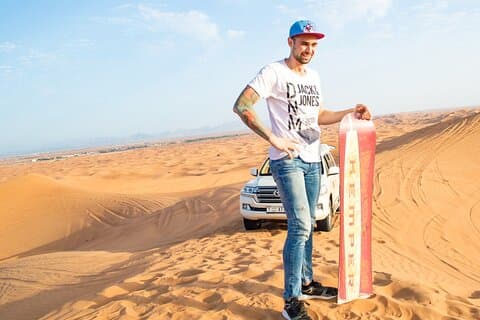 Private Morgen Wüstensafari Dubai Kamelreiten und Sandboaring