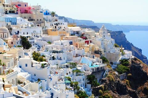 Half Day Santorini Tour with Sunset in Oia