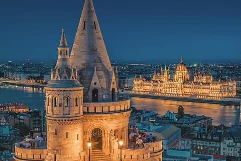 Tour en minivan por Budapest al Bastión de los Pescadores