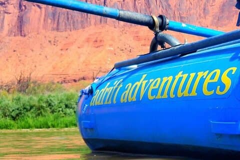 Tour di rafting di un'intera giornata sul fiume Colorado alle Fisher Towers