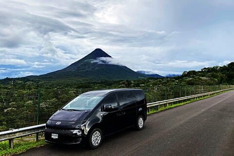 Private Transport Jaco to Arenal - Premium Service VIP