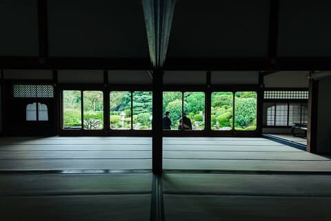 Entra en lo invisible: Una experiencia guiada por monjes VIP en Kiyomizu-dera