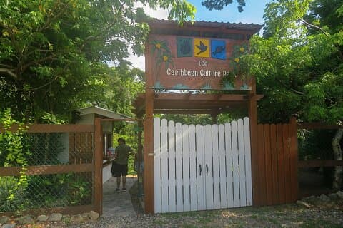 Roatan Eco Caribbean Culture Park and Beach