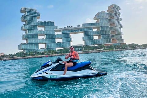 Moto acuática de lujo en Atlantis The Royal Dubai 2H Gratis Foto & Vídeo