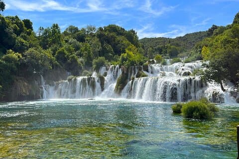 Cascadas de Krka y belleza escénica Una aventura de día completo