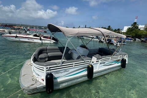 Tour in Pontoon to the Aquarium Bahia Palito, Mangroves, Rocky Cay