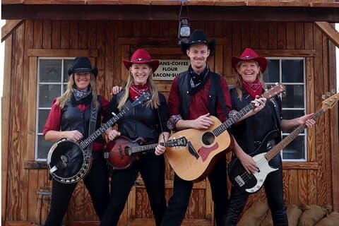 Wild West Lunch Adventure in der Firelight Barn in Henderson