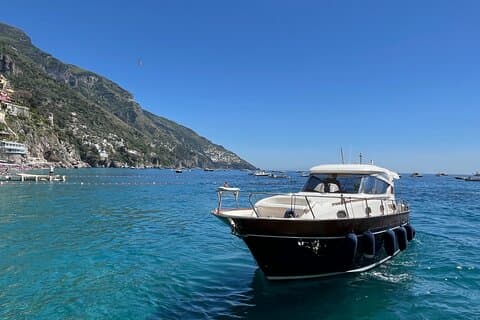 Från Sorrento: Privat Capri Island VIP Tour med Apreamare 38FT