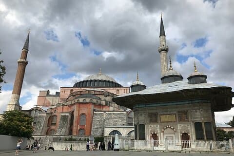Hotell i nærheten av Haghia Sophia Fast Track Skip the Line Guided Tour