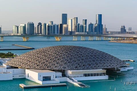 Tour turístico de Abu Dabi con guía y coche