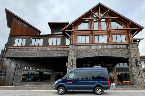 De Banff: Traslado privado sin complicaciones al aeropuerto de Calgary YYC