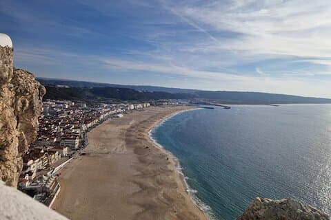 Private Tour from Porto to Lisbon with Stops