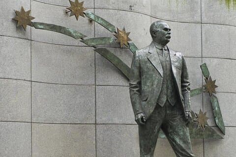 1916 Easter Rising Private Walking Tour with Expert Local Guide