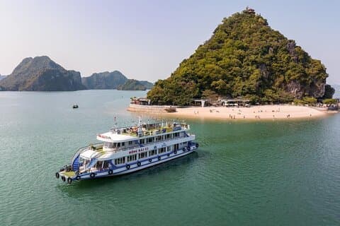 Explore Ha Long Bay in a Day: Cruise, Kayak, Caves, and More