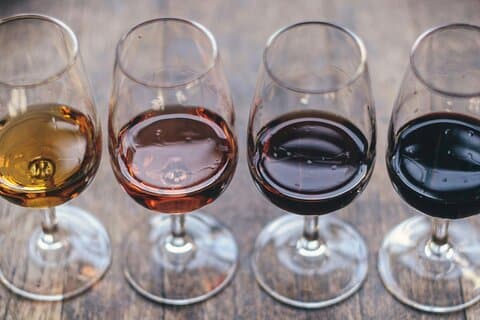 Cata de Vinos en el Centro de Sevilla con Maridaje
