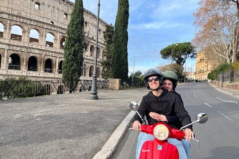 Tour en Vespa - L'essence de Rome