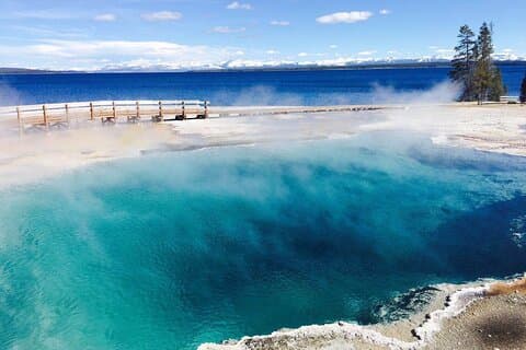 4-Day Yellowstone and Mount Rushmore Tour from Salt Lake City