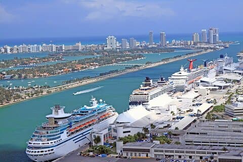 Havnen i Miami | Lufthavn | Hotel | Privat transfer SUV