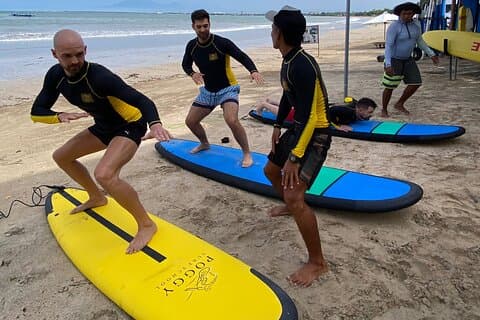 Uluwatu Surf Leçon/Entraînement- Débutants, Intermédiaires, Avancés