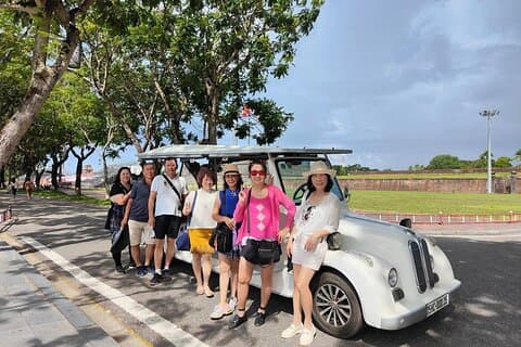 Udforsk Da Nang, Hoi An & Hue: Epic 4 - Day Adventure! Privat!