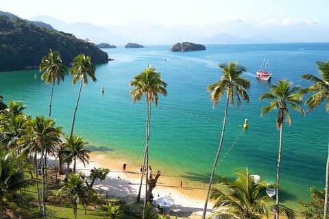 Da Rio de Janeiro ad Angra e Ilha Grande 1 giorno in goletta con pranzo